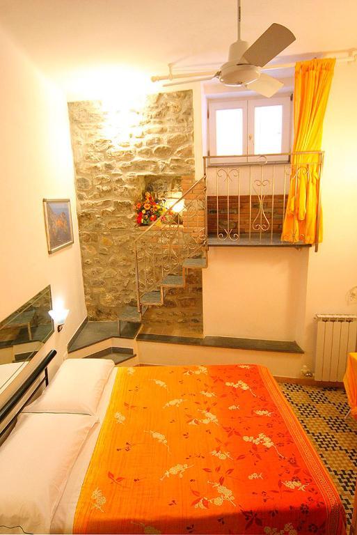 Francamaria Rooms Вернаца Стая снимка